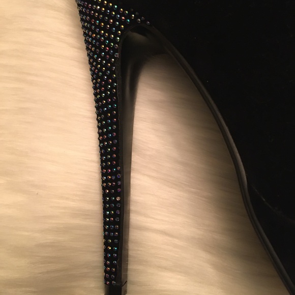 Black Heel Booties - Picture 8 of 12